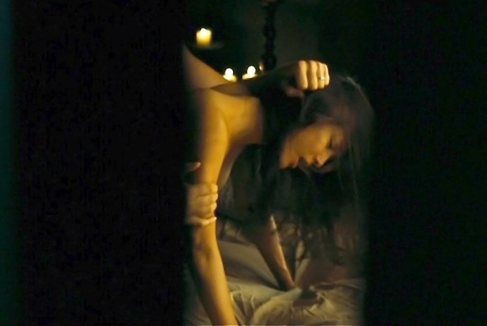 Келли ху постельные сцены