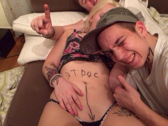 Голые девицы на вписке