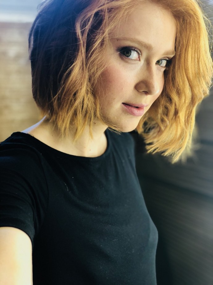 Акиньшина членом по лицу