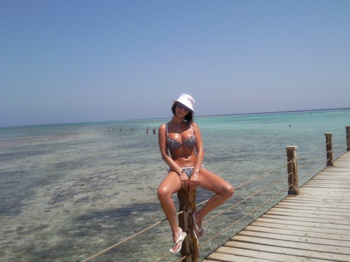 Лену из одноклассников