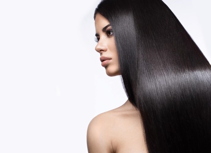 Кератиновое выпрямление волос