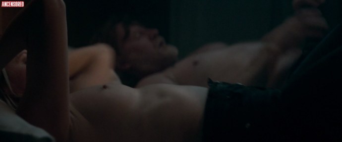 Эми Гаменик 18 + голая в кино