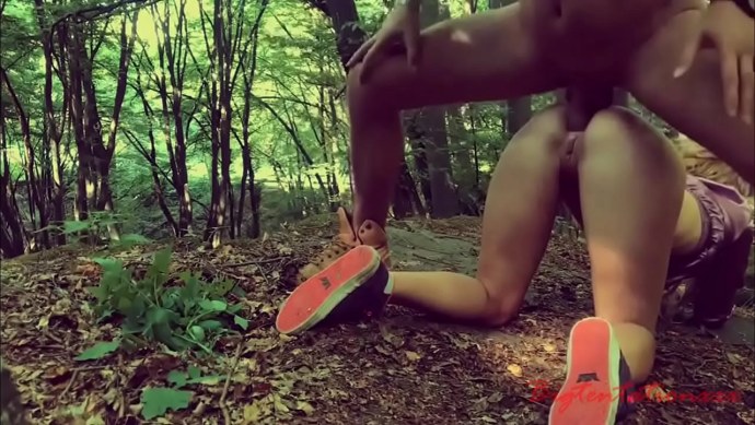 Подростки кончают в лесу