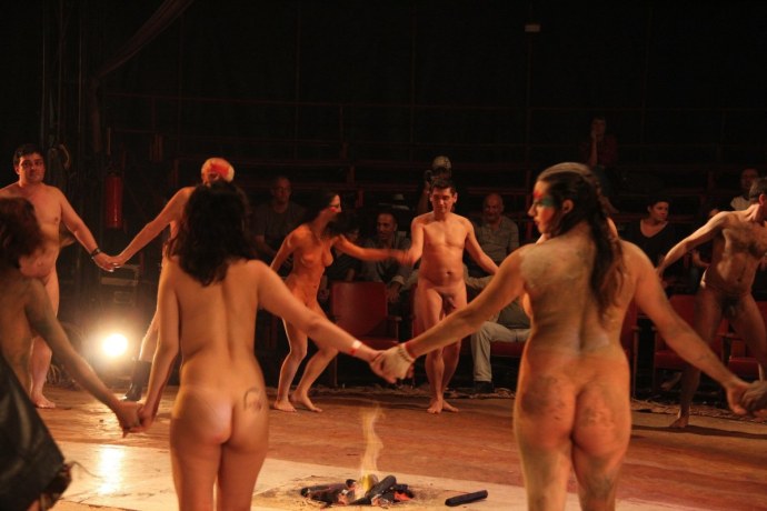 Male nude Theatre голый театр Бродвей