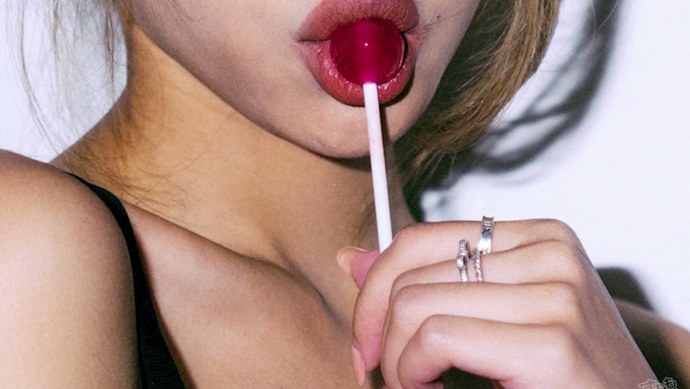 Губы Чупа Чупс