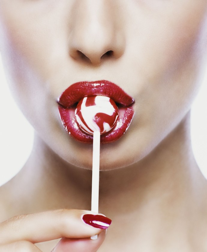 Губы в молоке