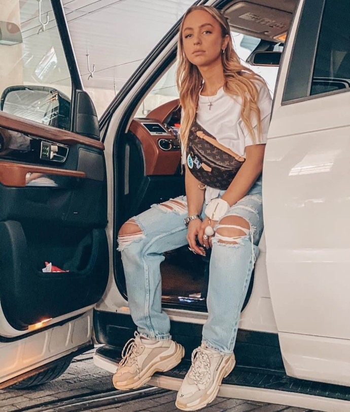 Тут ничего нет