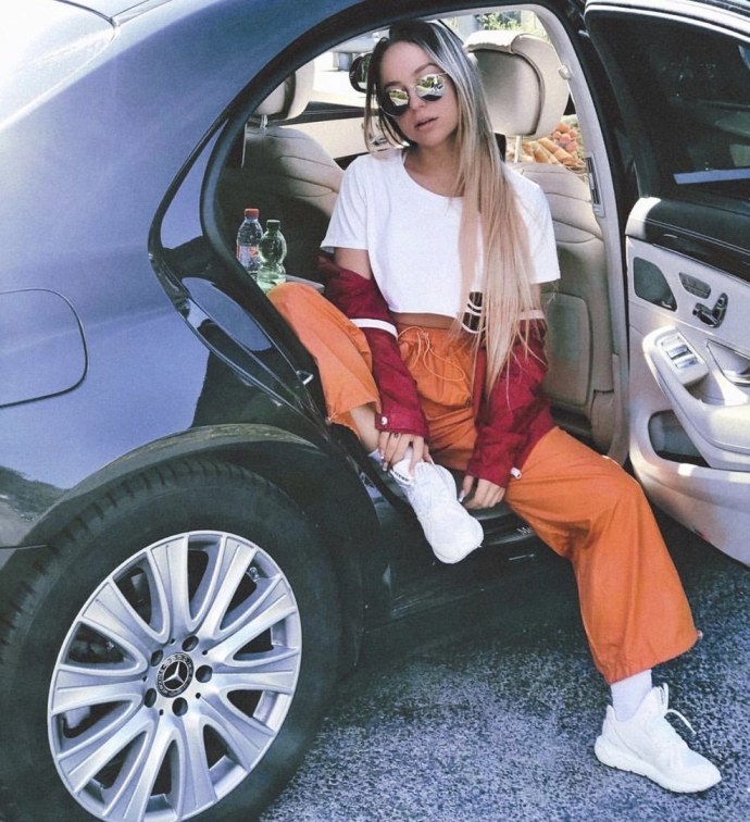 Мари Краймбрери обложка трека