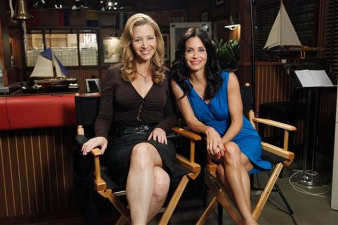 Лиза Кудроу ноги