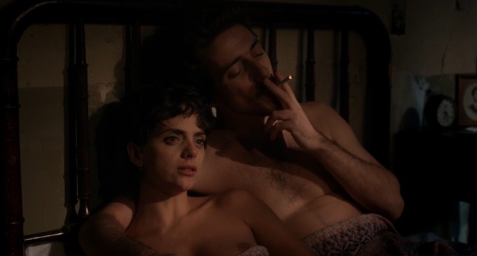 Белен Лопес голая грудь