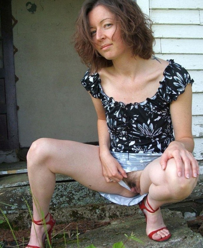 Подсмотрено без трусиков