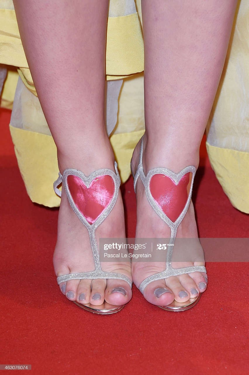 Лора Хэддок голая в кино