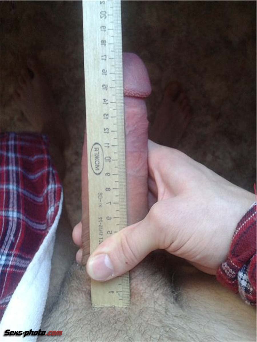 Порно видео Мужик измеряет член парня. Смотреть гей видео Мужик измеряет член парня онлайн