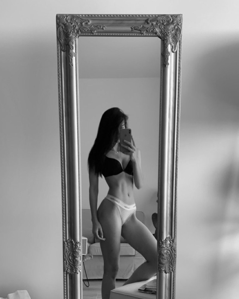 Юлия Любичанская Саркисова голая