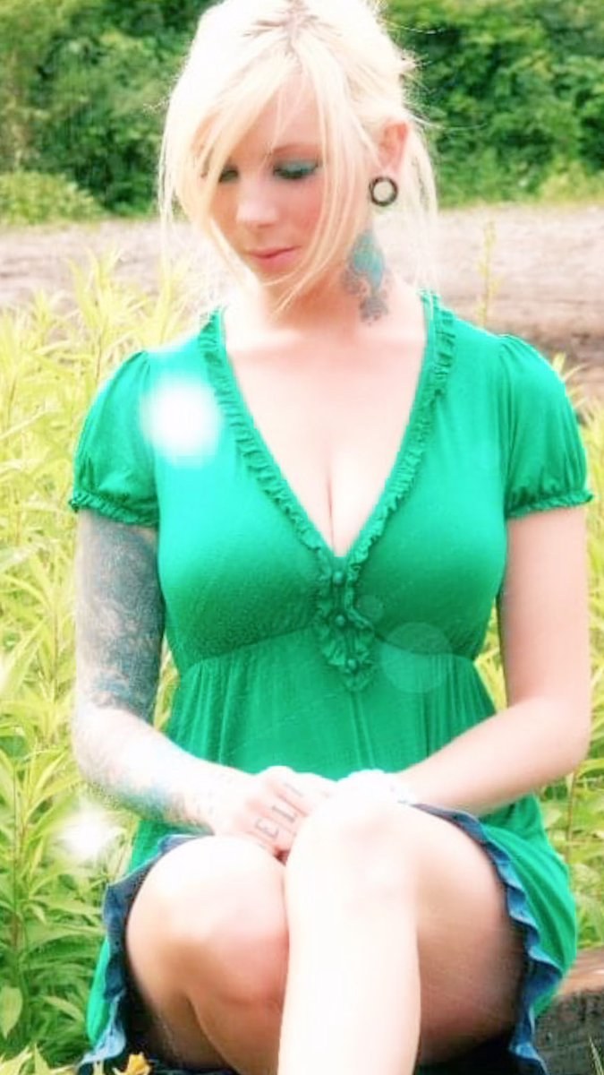 In this moment Эпатаж