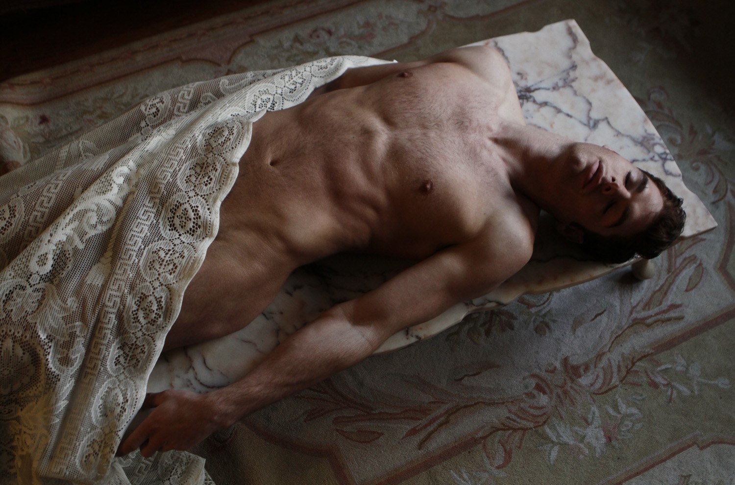 Виктор хориняк голый