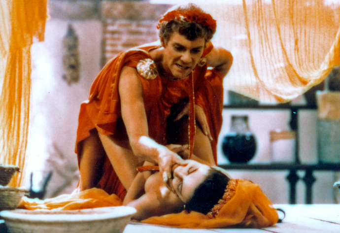 Калигула 1979 Хелен Миррен эро сцены