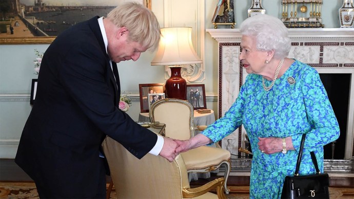 Queen надпись группы