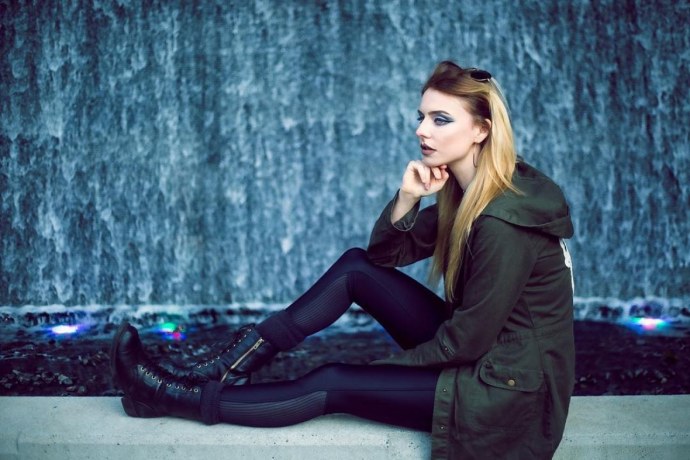 Мэдди Филлипс Maxim