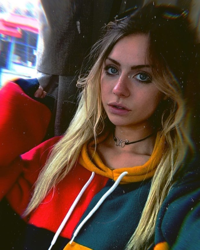 Мэдди Филлипс Maddie Phillips