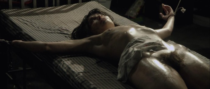 Лесбийская некрофилия