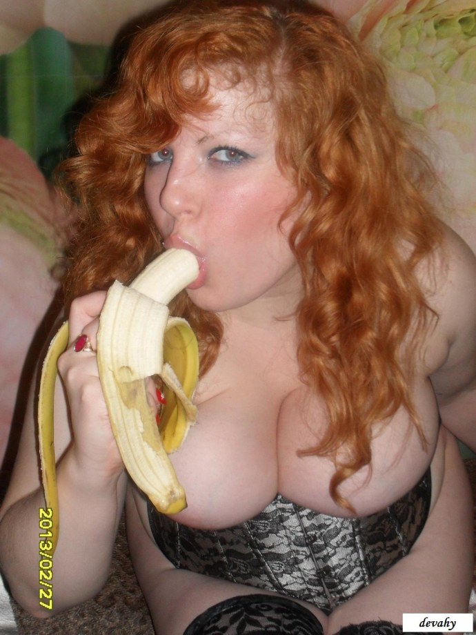 Рыжая пышка с огромными сиськами