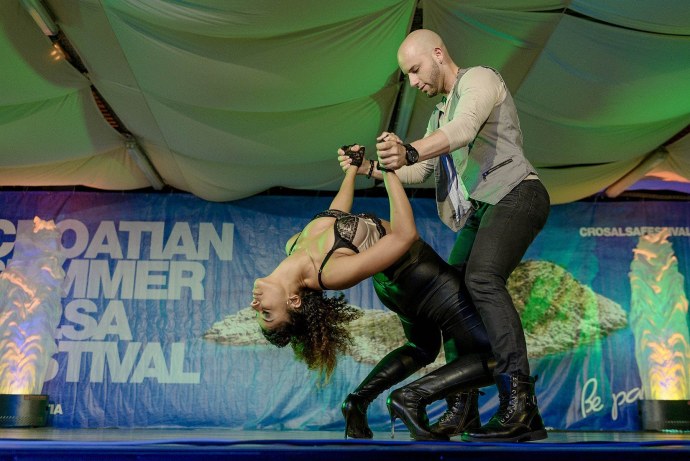 Хорхе атака и Таня ла Алемана