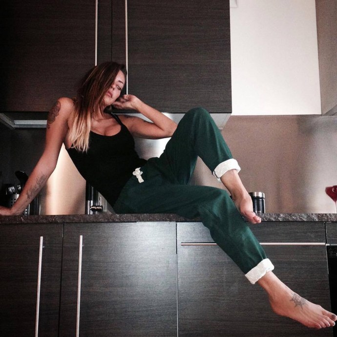 Карина Облепихова feet