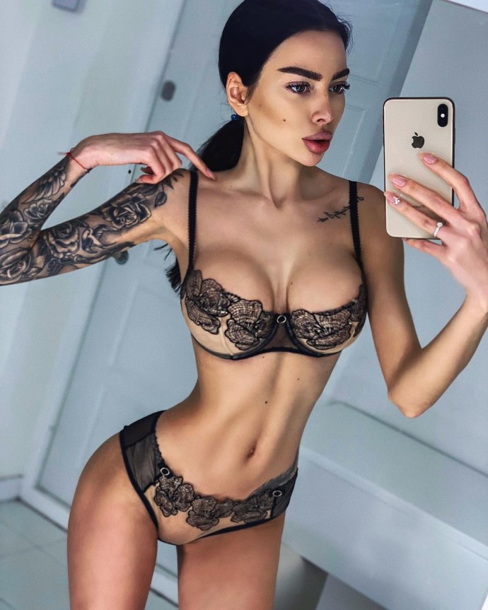 Модель алёна Омович