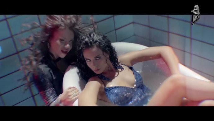 Настя Каменских и Бьянка