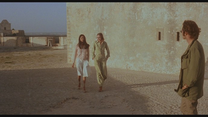 Лаура гемсер в юбке