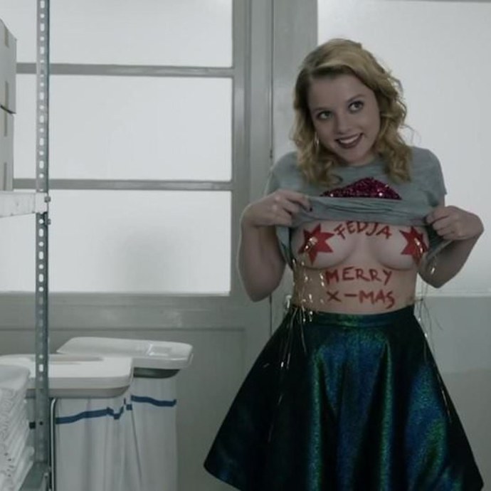 Таня Рейнольдс грудь голая