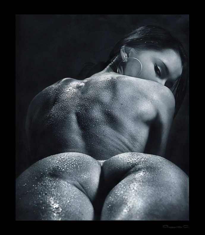 Красивый анал черно белый