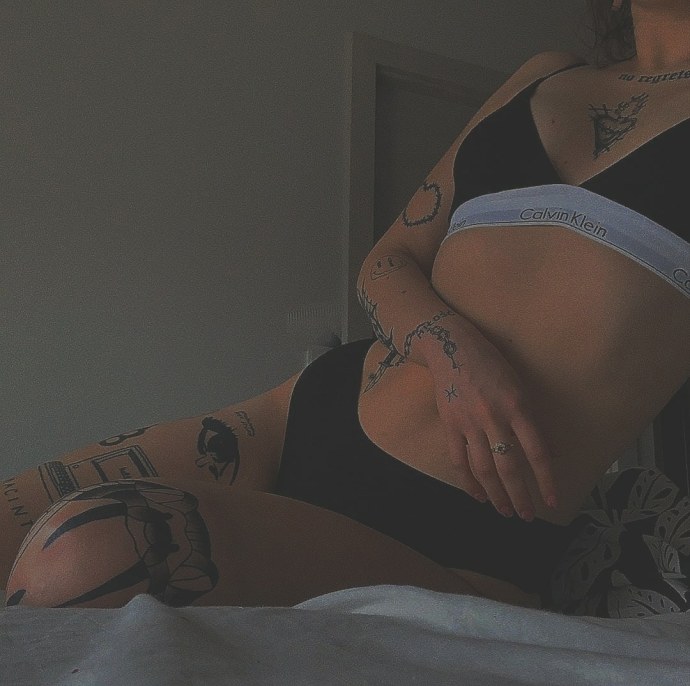 Юля гаврилина в трусах