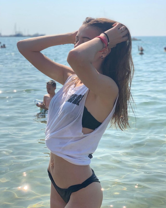 Юля гаврилина сливы 2022