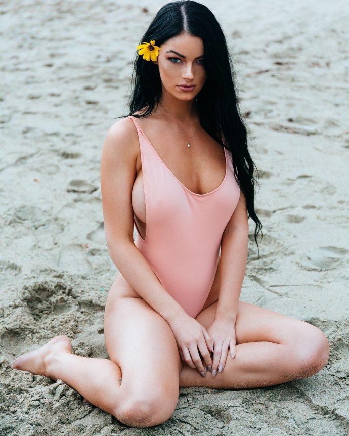 Микаэла Осборн