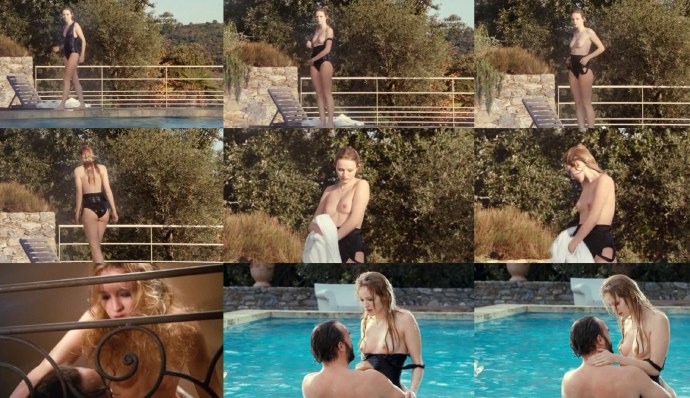 Голая Криста Рене Ренуар (2015)