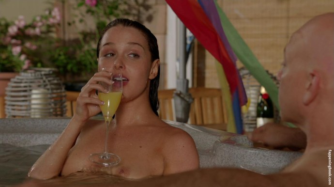 Камилла Ладдингтон пакт 2