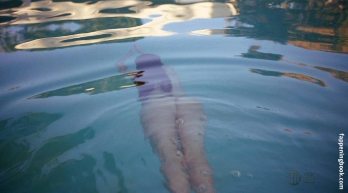 Камилла Ладдингтон Блудливая