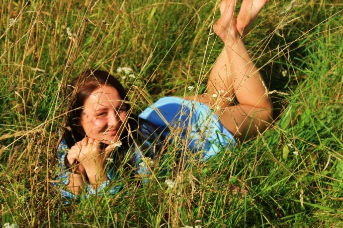 Рабочее место на белом фоне