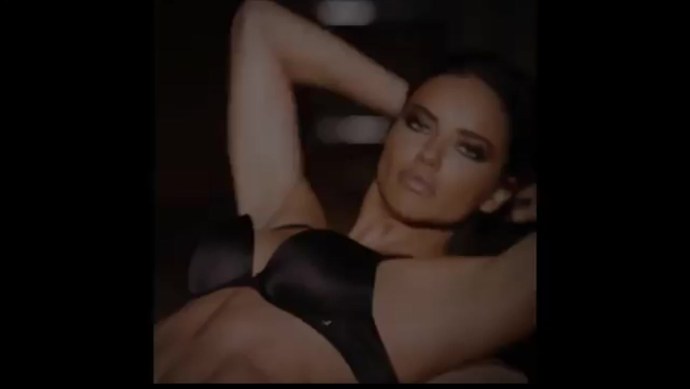 Алла Ковнир танцует стриптиз