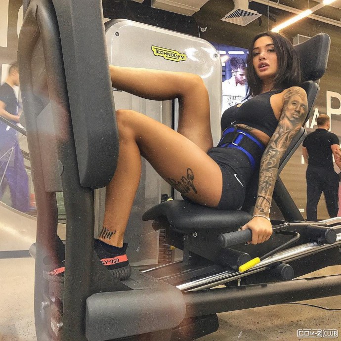 Женский силуэт