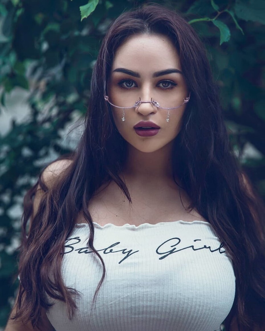 Louisa khovansky 2021