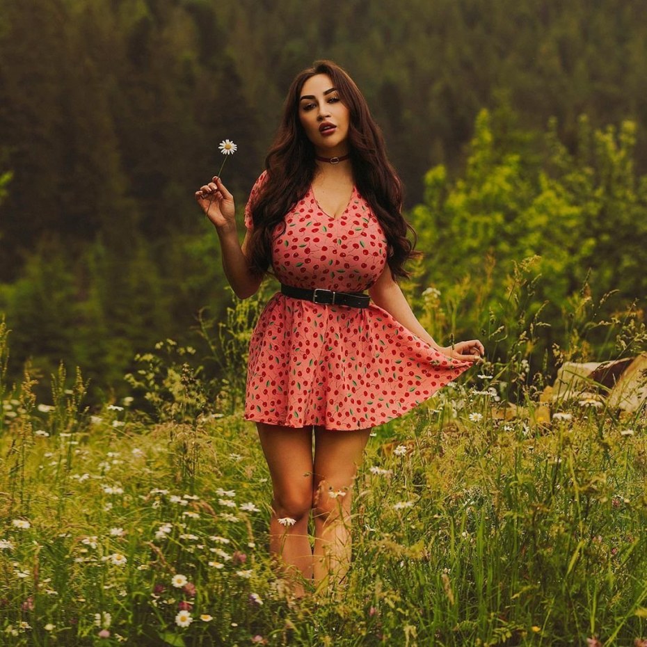 Louisa Khovanski 2020 Juli