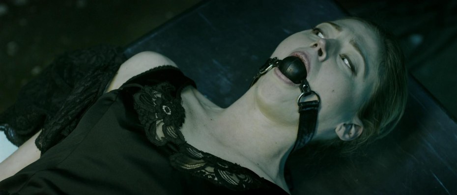 Кирстен Уоррен голая в фильме