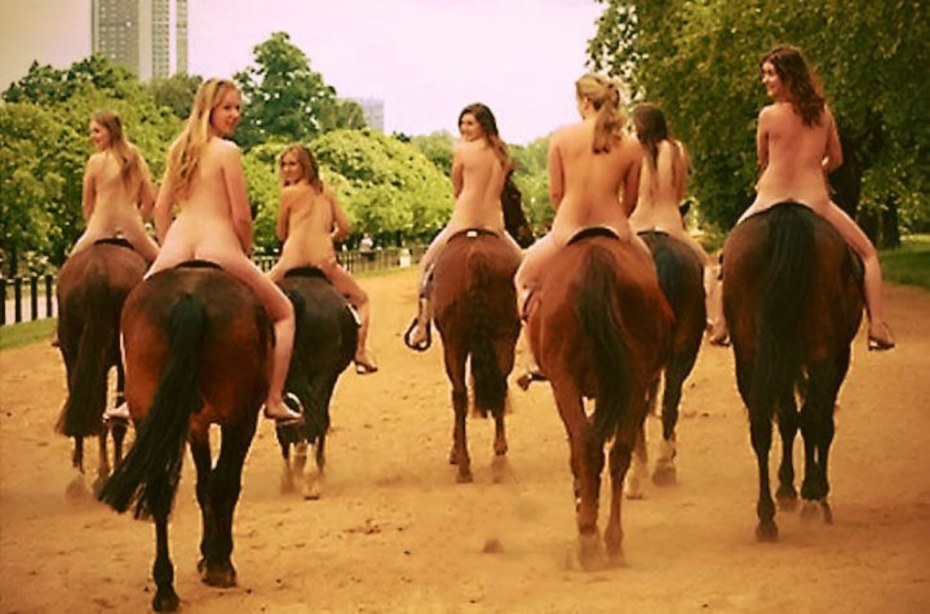 Голая наездница леди Годива