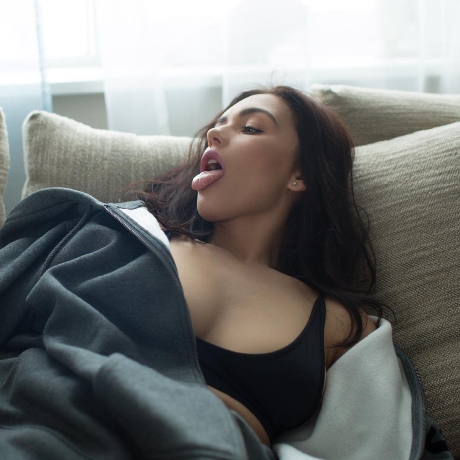 Ева Грин город грехов 2 в бассейне