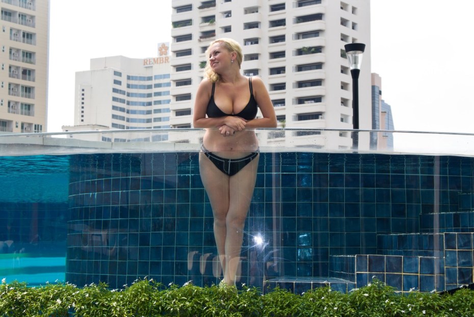 Лизаблонди без трусиков