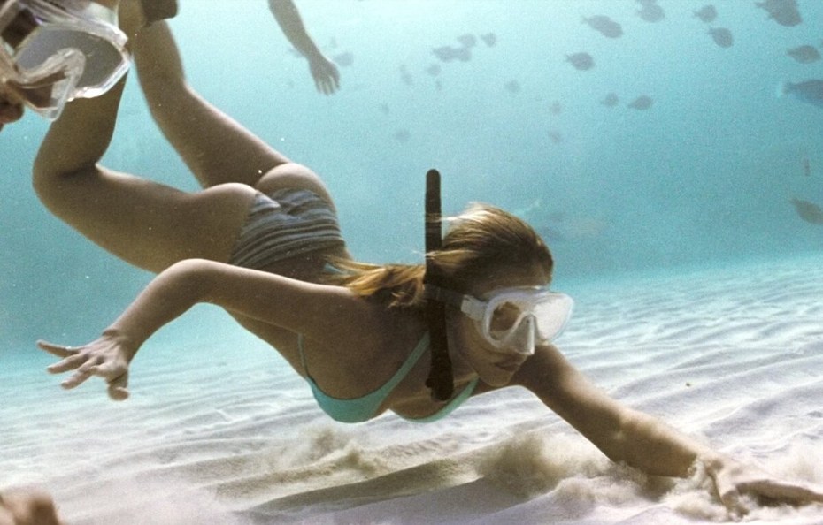 Джессика Альба в купальнике добро пожаловать в рай