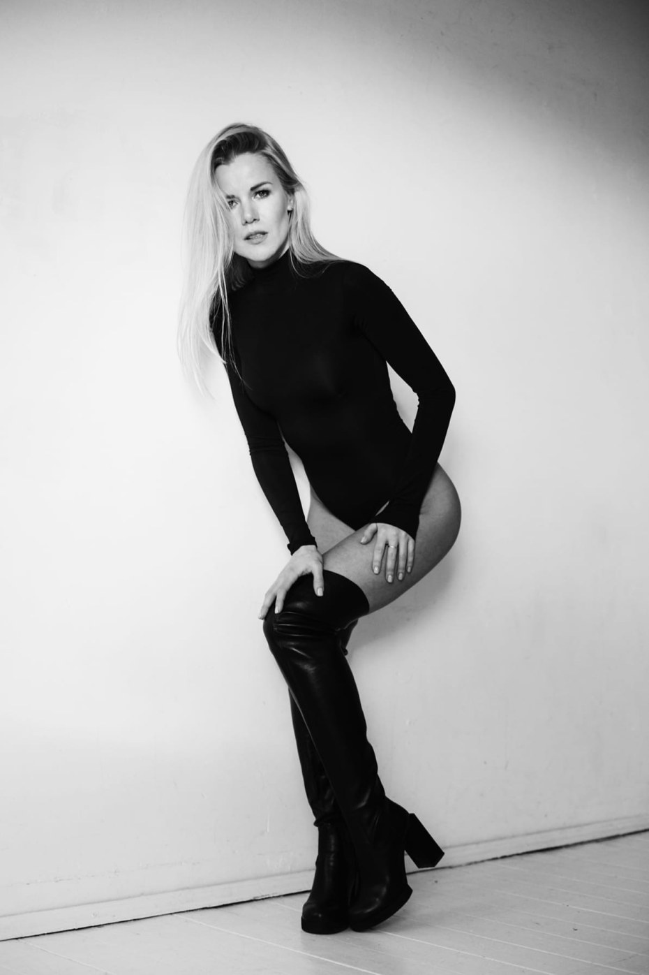 Кира Кауфман голая